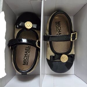 Michael Kors Baby Mara Di Tan Black Baby Shoes Size 4 (Box included)